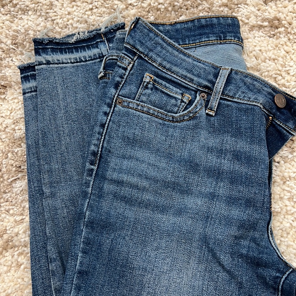 Levis - Picture 5 of 6